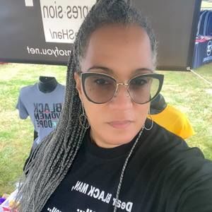 Meet your Posher, Deverieux